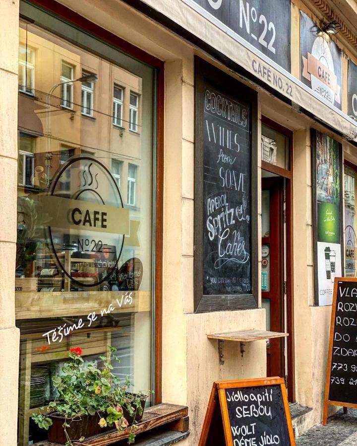 Apartments Cafe No.22 Прага Экстерьер фото
